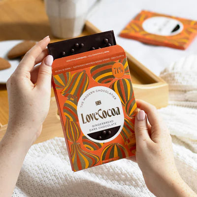 Love Cocao dark chocolate bar, gingerbread flavour 