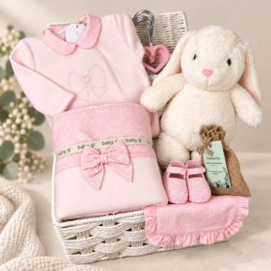 Luxury baby girl hamper with Baby GI cloting and baby blanket