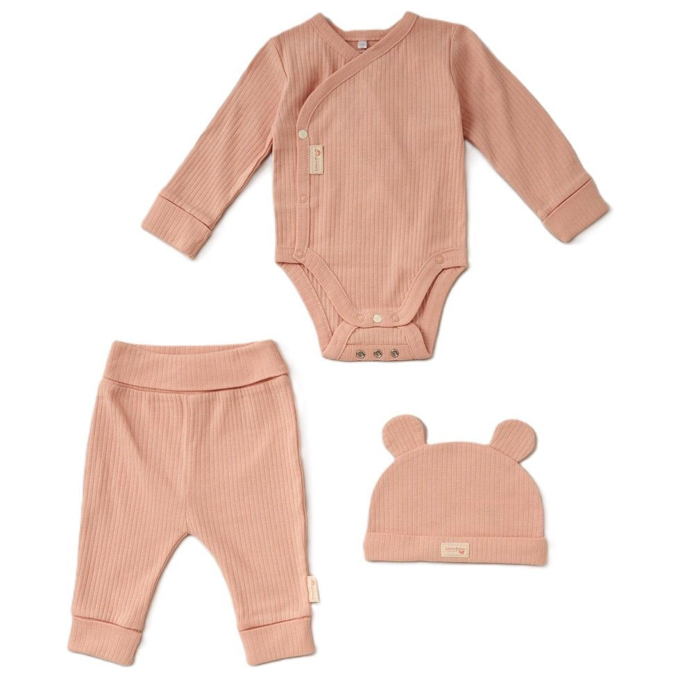 Peach coloured baby clothing set, trousers, long sleeved baby bodysuit and baby hat with bear ears in organic cotton.