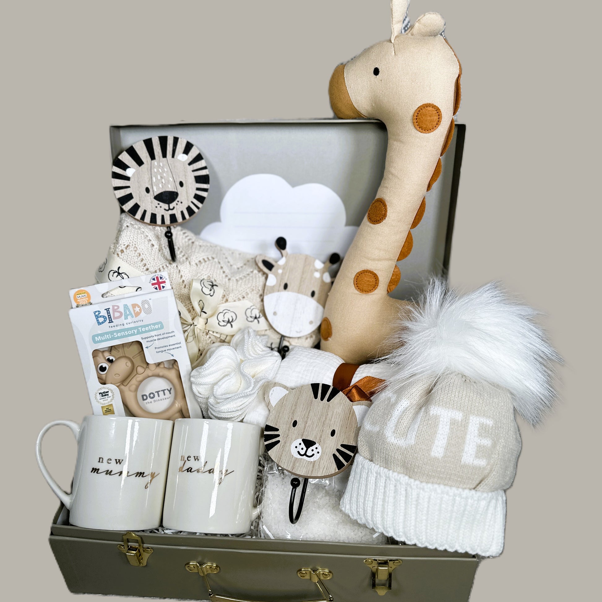 new baby hamper giraffe theme neutral.