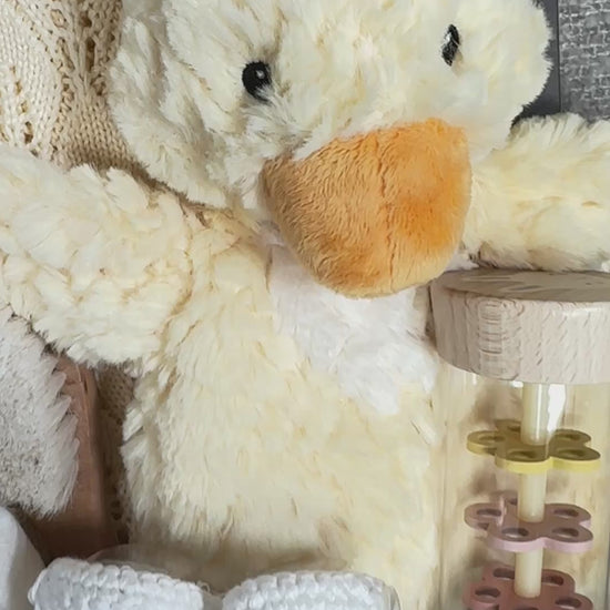yellow duck baby hamper gift video
